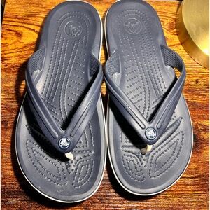 Crocs navy blue sandals size 5 men’s size 7 women’s